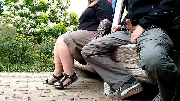 MILF makes me cum on a park bench at the risk of being seen