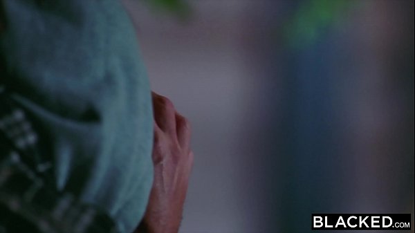 BLACKED Exhibitionist Naomi fucks BBC for voyeur neighbor