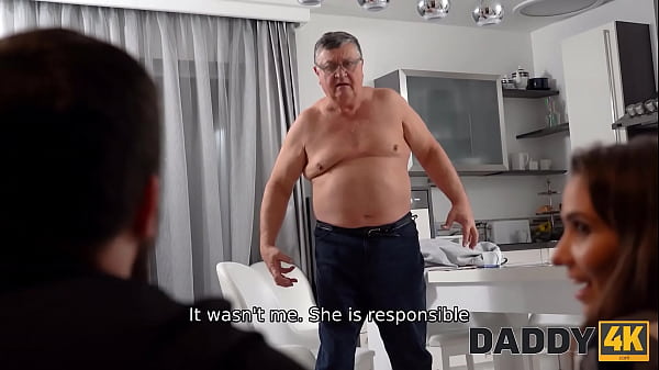 DADDY4K. Remote Control