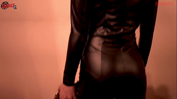 SHANE FUCKS MEL FOR THE FIRST TIME AND DEFLOWERS HER