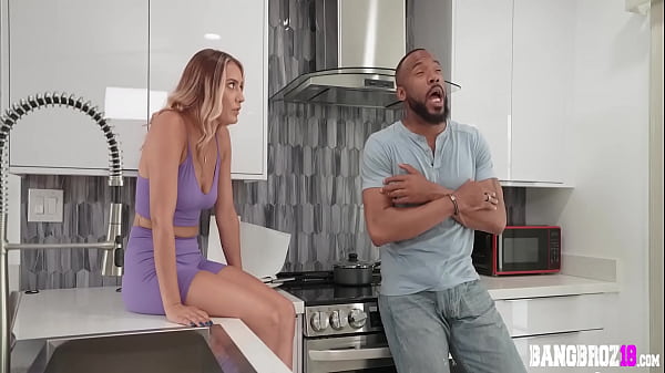 Curious Stepdaughtr JC Wilds Peek Big Cock in Family