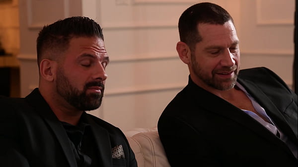 Talented Pianist Kitana Lure Turns Rehearsal Into Rampant DP Fucking GP2711